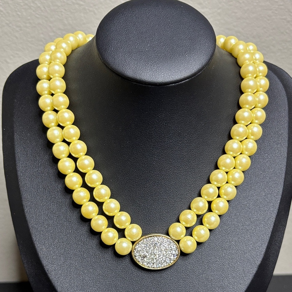 Vtg Avon President's Club Double Strand Faux Pearl and Rhinestone Pendant